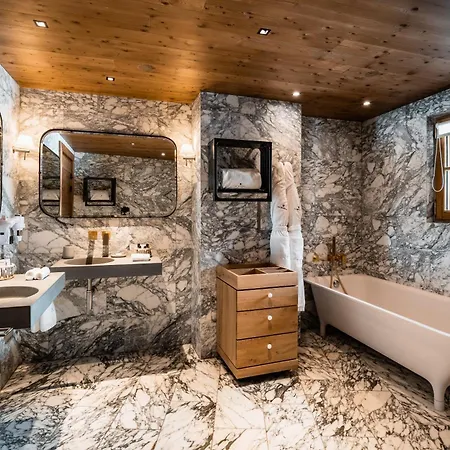 Hotel La Mourra 5*