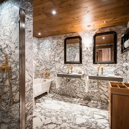 Hotel La Mourra 5*